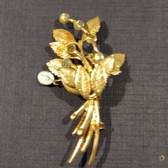 Vintage Fashion Costume Jewelry Brooch Lot (#36) - Picture 3 of 8